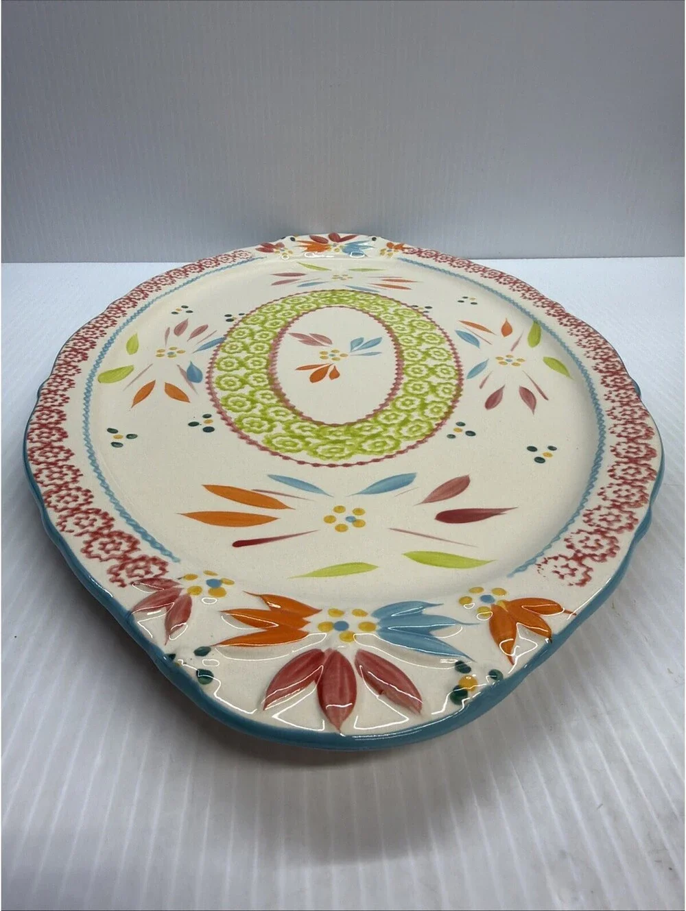 Temptations Tara Old World Springfetti Oval Serving Platter 18